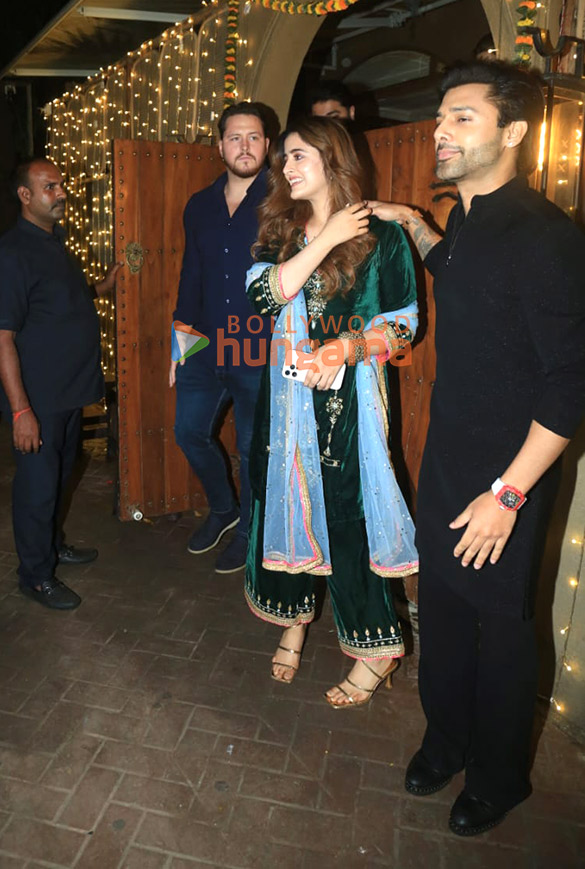 Photos: Kriti Sanon, Nupur Sanon and Stebin Ben snapped in Bandra