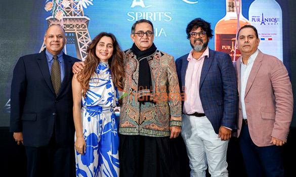 Photos: Mahesh Manjrekar, Sanjeev Kapoor, Anusha Dandekar, Saiee Manjrekar and others snapped at the launch of Puranique Spirits