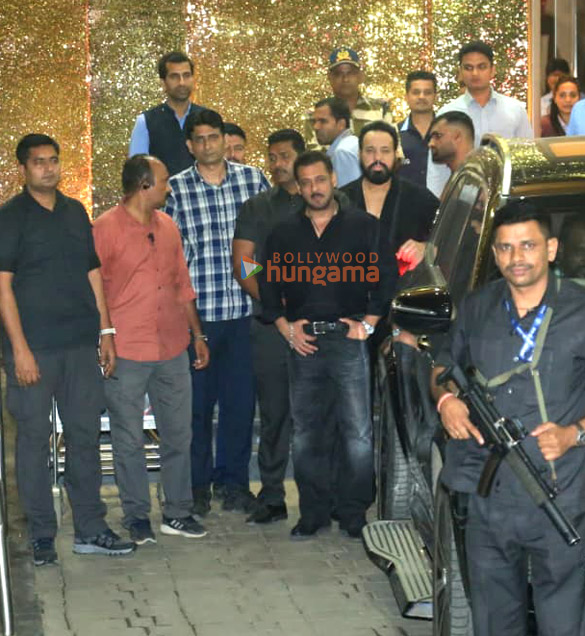 Photos: Salman Khan snapped at Kalina airport