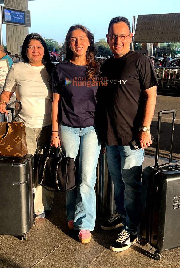 Photos: Siddhant Chaturvedi, Fatima Sana Shaikh, Arshad Warsi and others snapped at the airport