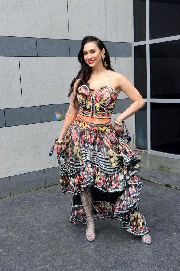 Photos: Urvashi Rautela, Elnaaz Norouzi and others turn showstoppers at Bombay Times Fashion Week 2025