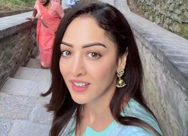 Sandeepa Dhar visits Srinagar’s Shankaracharya Temple, climbs 250 steps for darshan